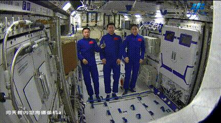 638de8f48e9f093d920576de_10244058.jpg